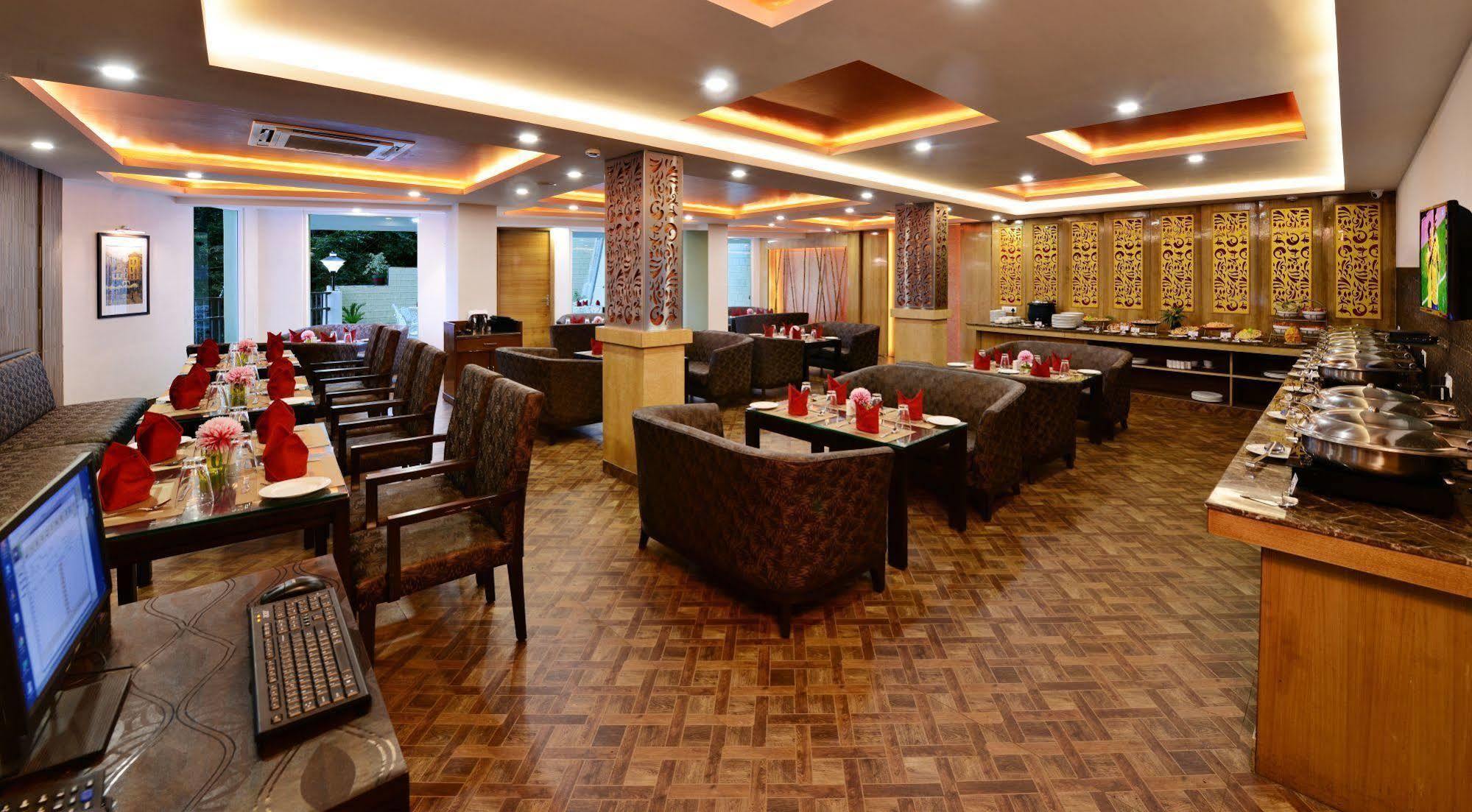 Hotel Jk Clarks Exotica Dalhousie Exterior foto