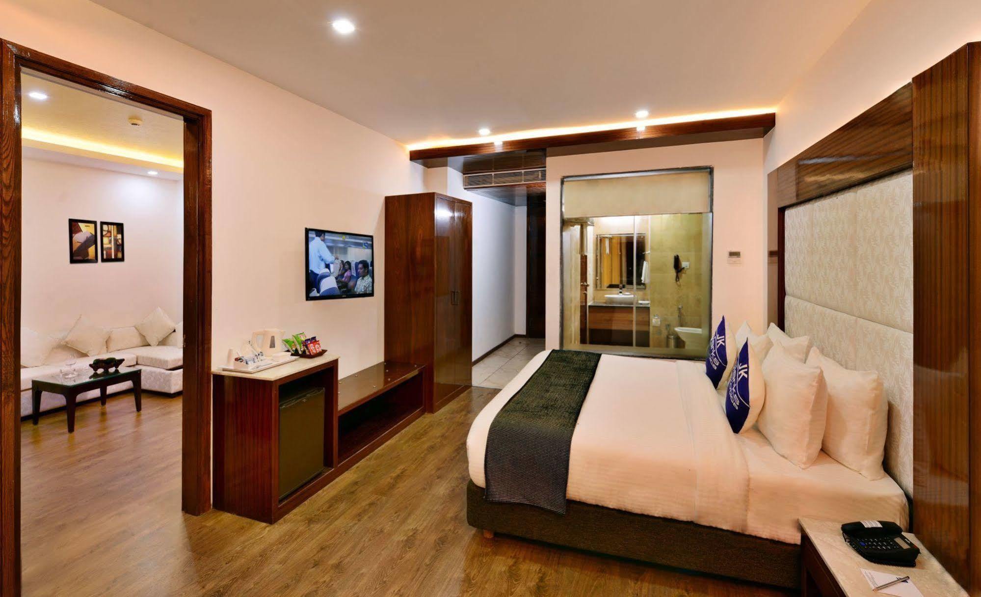 Hotel Jk Clarks Exotica Dalhousie Exterior foto
